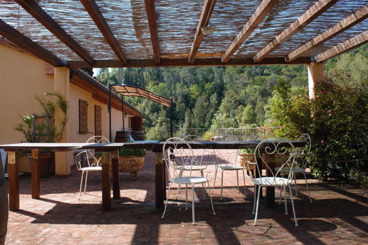 Вилла Mulino Della Rivolta Montenero  Экстерьер фото