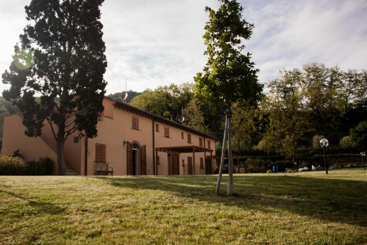Вилла Mulino Della Rivolta Montenero  Экстерьер фото